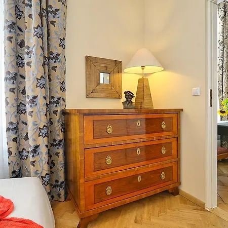 Vintage In The Heart Of