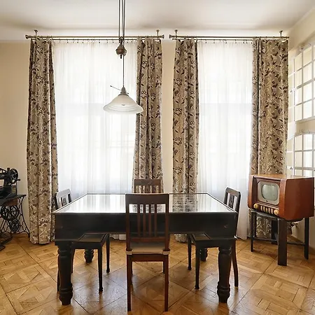 Vintage In The Heart Of Apartamento *